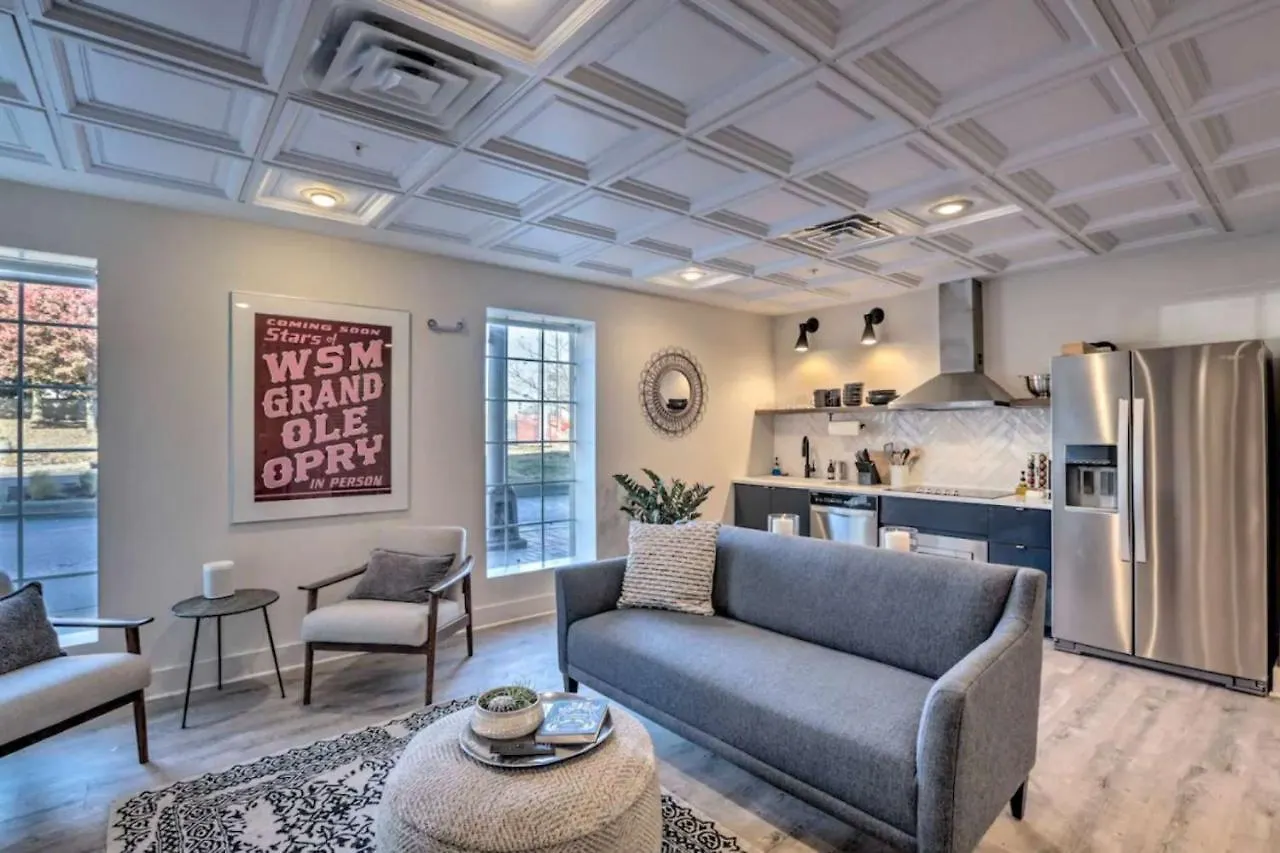 Union 102 Villa Nashville